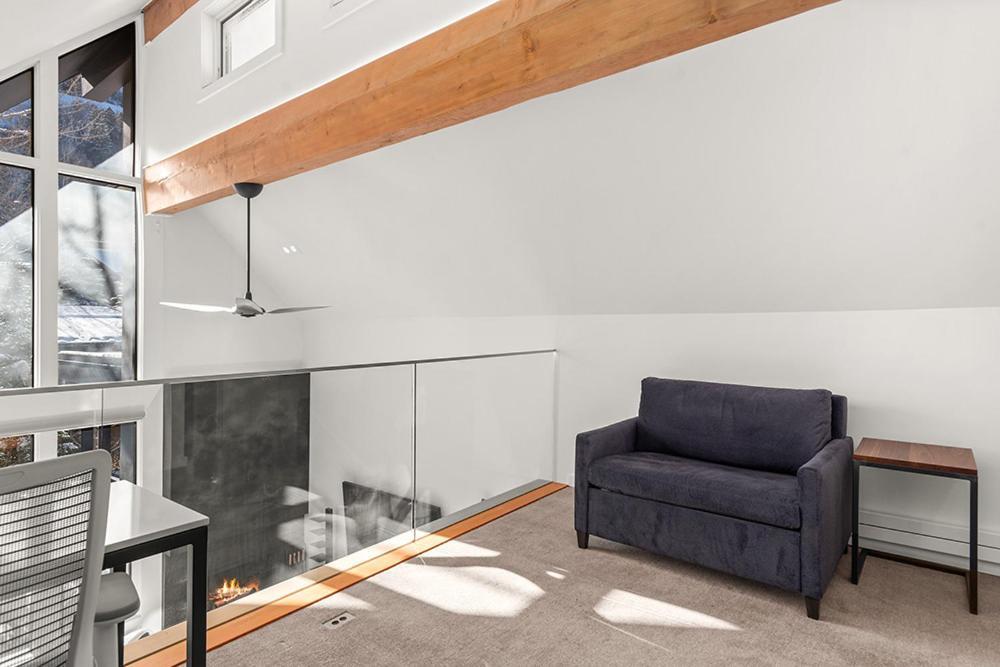 Fifth Avenue 303, Newly Remodeled, Light-filled 3 Bdr Condo, Close To Slopes *